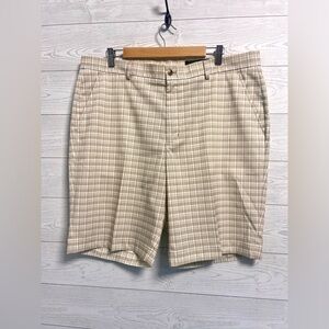 Men’s Greg Norman Collection Golf Shorts • Size: 38 • Tan/White Plaid
